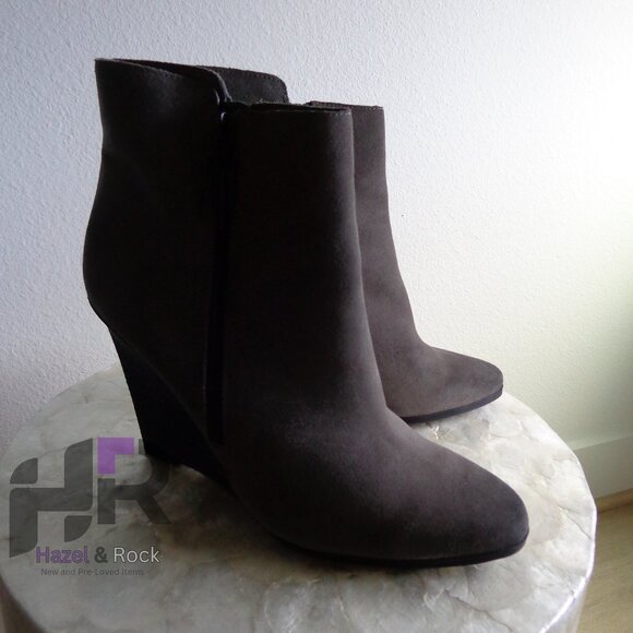 Fergie Womens Aurora Brown Skinny Wedge Ankle Boots - Picture 6 of 6